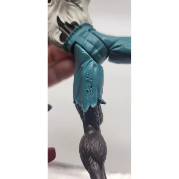 1997 DC Comics Batman Legends Of Dark Knight Man-Bat 7" Kenner Action Figure - Picture 5 of 7